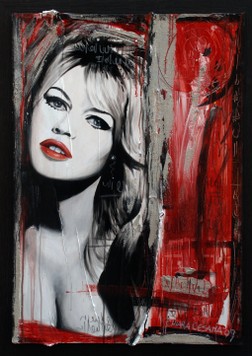 057 b-b in rouge.jpg